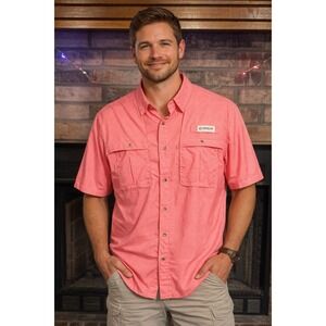 Magellan Outdoors Fishing Shirt Mens Medium Coral Short Sleeve Vented Button Up